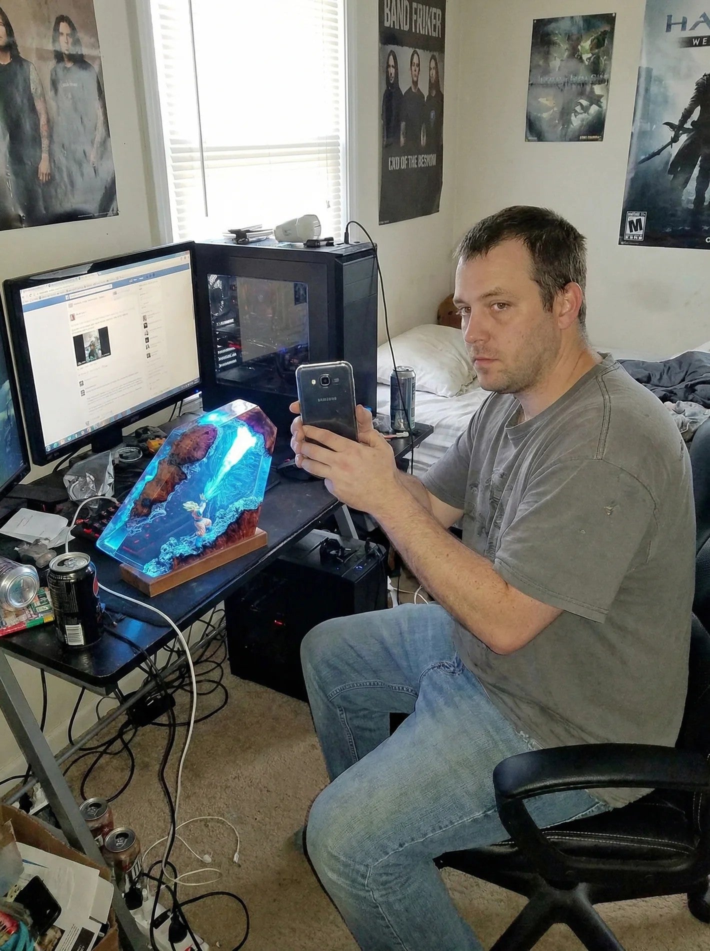 Customer desk setup review photo
